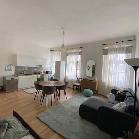 Roomy Apartment Close To Palmovka Praha Eksteriør bilde