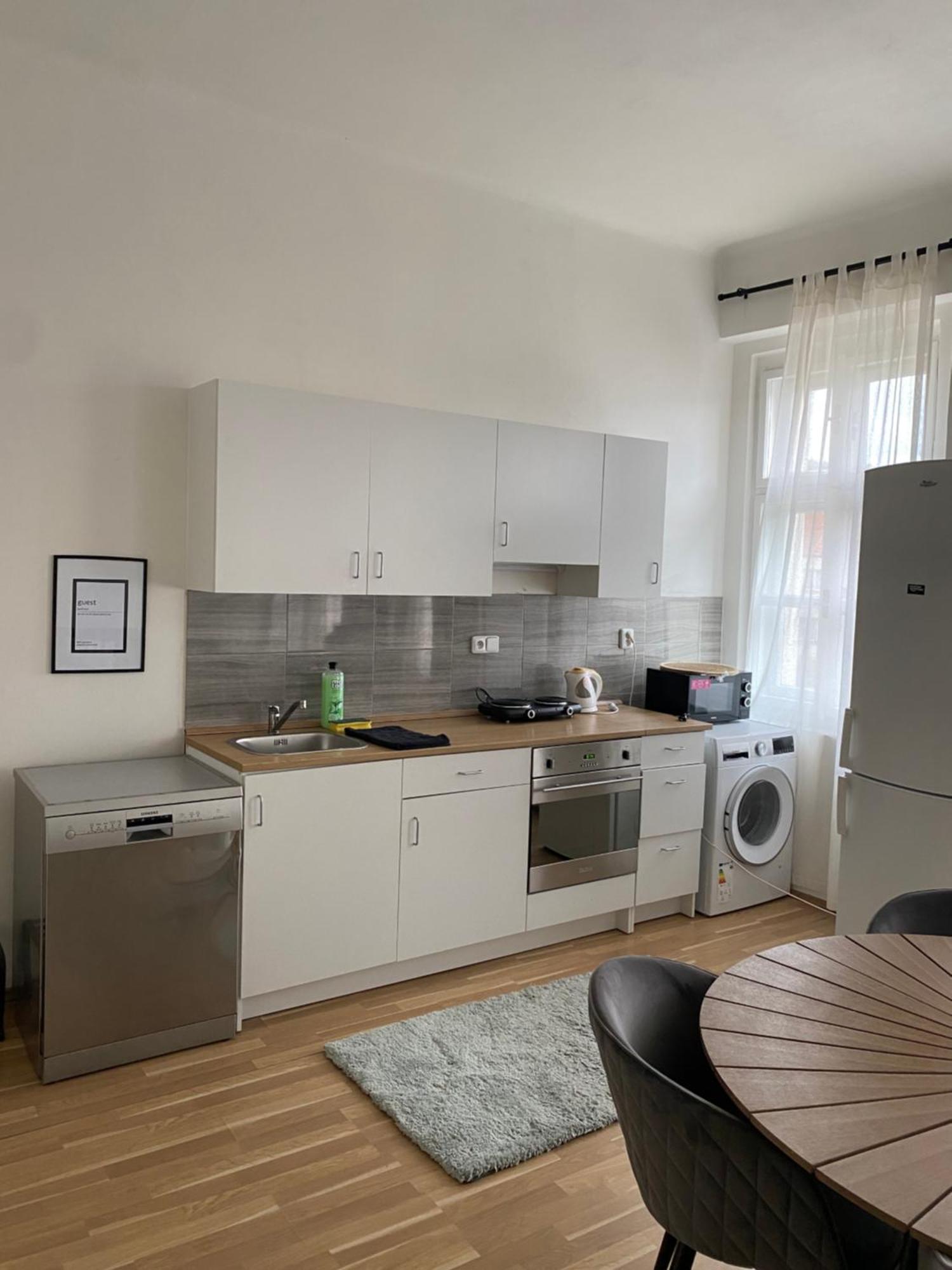 Roomy Apartment Close To Palmovka Praha Eksteriør bilde